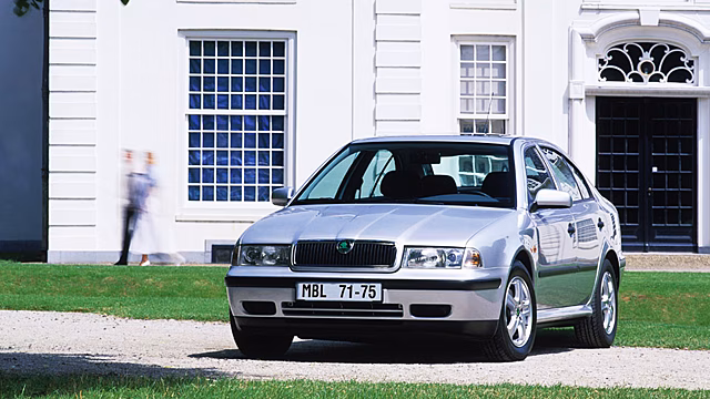 Просторная, удобная, крепкая: как Skoda Octavia влюбила в себя весь мир