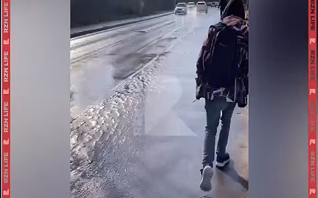 Рязанцы пожаловались на вонь канализации в центре города