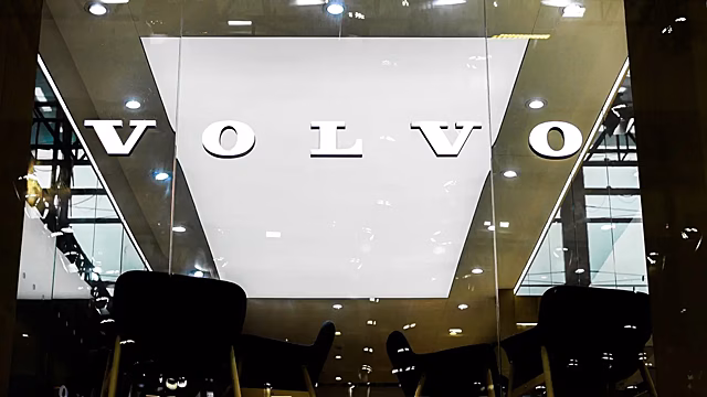 Volvo представила умный ремень в EX60: адаптируется к пассажиру и аварии