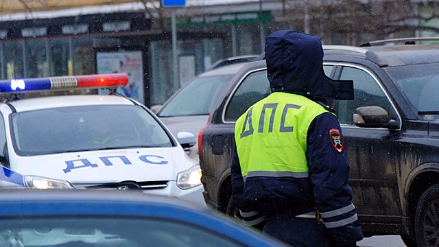 В ГИБДД назвали причину ДТП с маршруткой в Москве