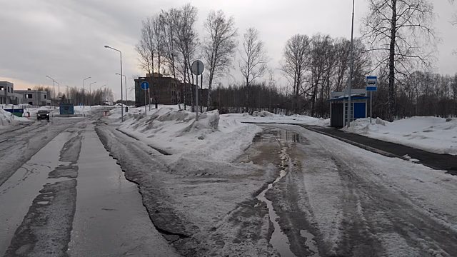 Там темно и страшно: власти отказались продлевать автобусный маршрут до посёлка умных новосибирцев