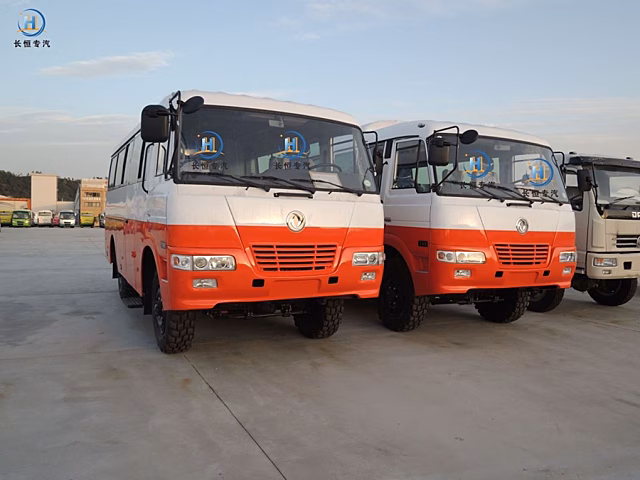 Китайский полноприводный ПАЗик — Dongfeng EQ6670PT