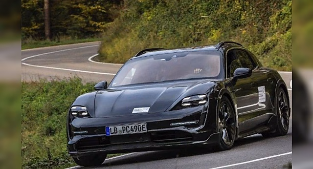 Компания Porsche анонсировала электрический универсал Taycan Cross Turismo