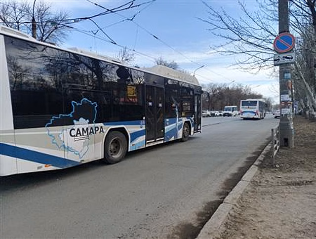 Стало известно, сколько платят автобусным перевозчикам Самары в месяц