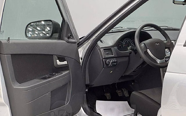 Как начинающему водителю выбрать автомобиль с пробегом