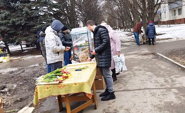 В Курске перед 8 Марта провели рейды из-за уличной торговли цветами