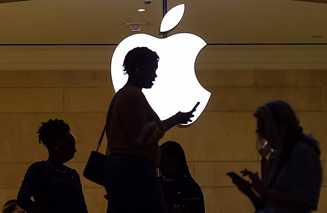Apple продолжит заниматься автомобилями