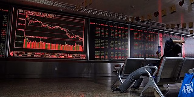 Форекс-дилеры без лицензии должны клиентам 35 млн рублей