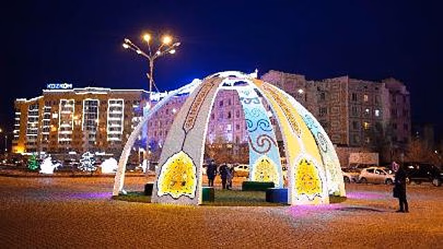 Улицы Атырау осветят 9000 светильников от ЕАБР