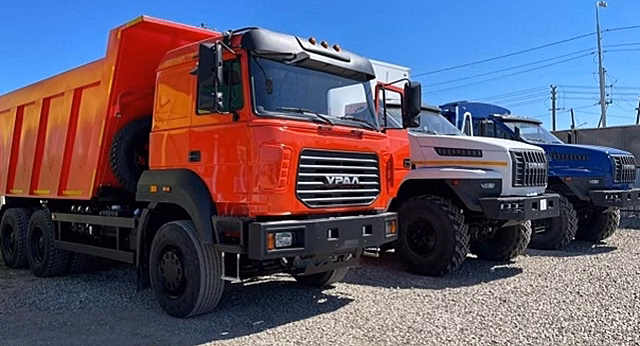 Грузовики «Урал» проведут 42 дня в новом автопробеге