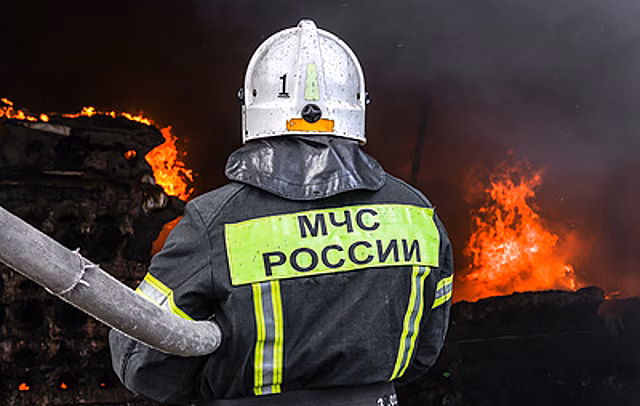 В Волгоградской области из-за БПЛА возникли возгорания на территории НПЗ