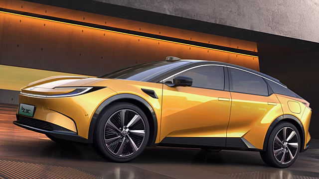 Раскрыты подробности о кроссовере Toyota с мотором BYD