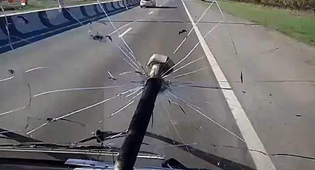 Как дальнобойщики наказывают автохамов?