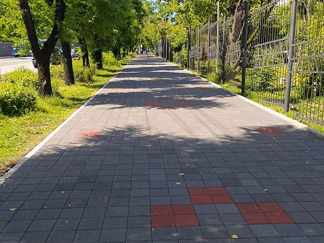 Во Владивостоке ведется обновление тротуаров