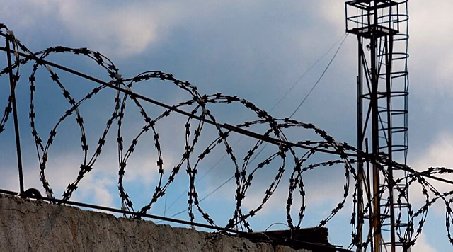 Экс-мэра Волжского отправили в колонию на два года за убийство двух женщин