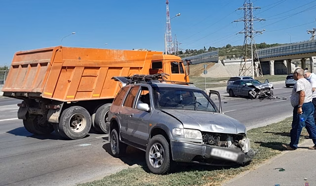 ДТП после разворота в неположенном месте в Волгограде попало на видео