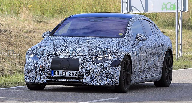 Mercedes EQS опять замечен на трассе Нюрбургринг