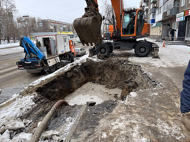 Власти назвали срок включения воды в районе Новокузнецка после аварии