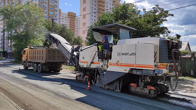 В Оренбурге начали ремонтировать улицу Комсомольскую