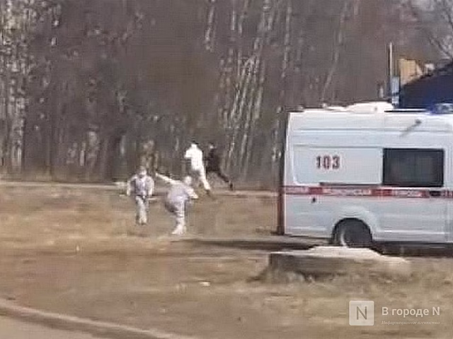 Мэр Арзамаса объяснил погоню врачей в "чумных" костюмах за мужчиной