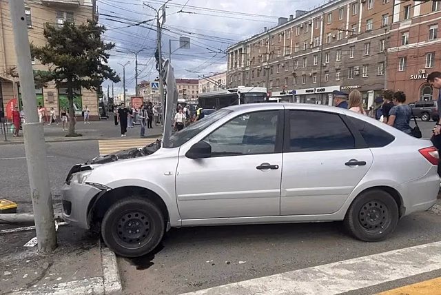 ВС разъяснил, что авария по вине третьих лиц не является страховым случаем