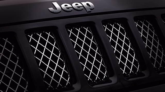 Стало известно, когда появится новый Jeep Grand Cherokee