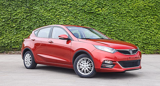 Changan Eado — провал итальянских дизайнеров в России