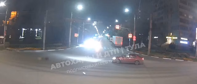 Туляк пострадал под колесами автомобиля