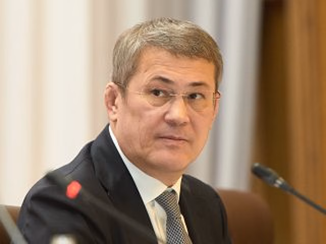Радий Хабиров напомнил о необходимости соблюдения масочного режима