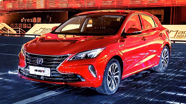 Хэтчбек Changan Eado XT сменил поколение
