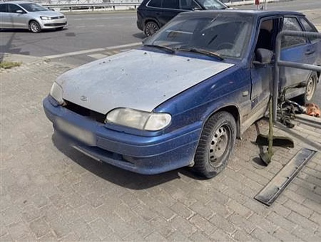 Столкновение двух авто на Московском шоссе в Самаре закончилось наездом на пешехода