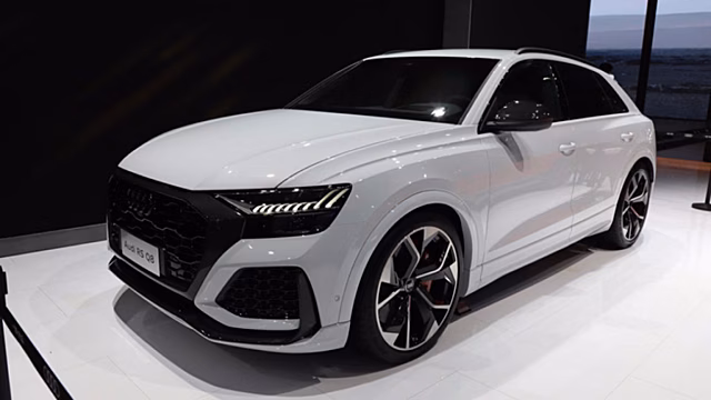 Объявлены цены на новый «заряженный» кроссовер Audi RS Q8