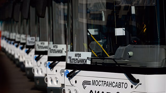 Воробьев заявил, что зарплаты сотрудников «Мострансавто» поднимут на 5,5%