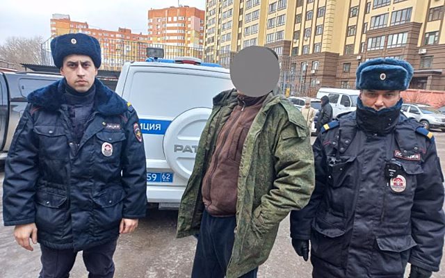 В Рязани пьяный водитель Hyundai протаранил две припаркованные машины