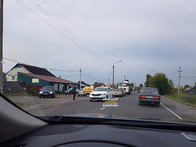 Тройное ДТП с бетономешалкой произошло в Кемерове