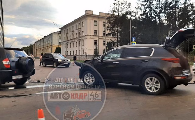 В ДТП на улице Карла Маркса в Курске пострадали 4 человека