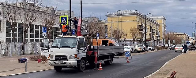 С 28 ноября в Красноярске на улице Красной Армии заработают платные парковочные места