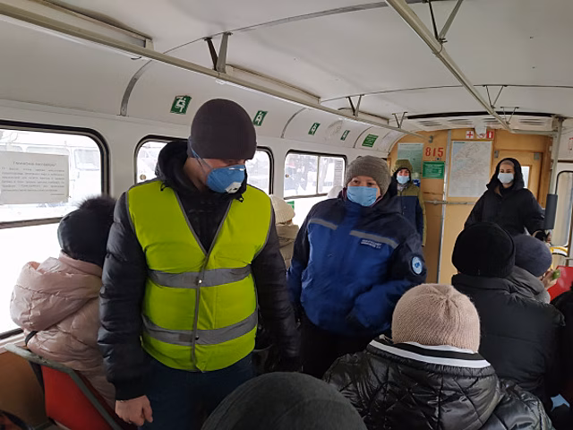 Нарушителей - "вагон": в транспорт не пустили больше 10 тысяч самарцев без масок