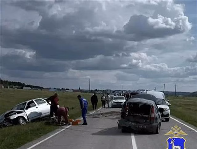 В Клявлинском районе после ДТП госпитализировали трех человек