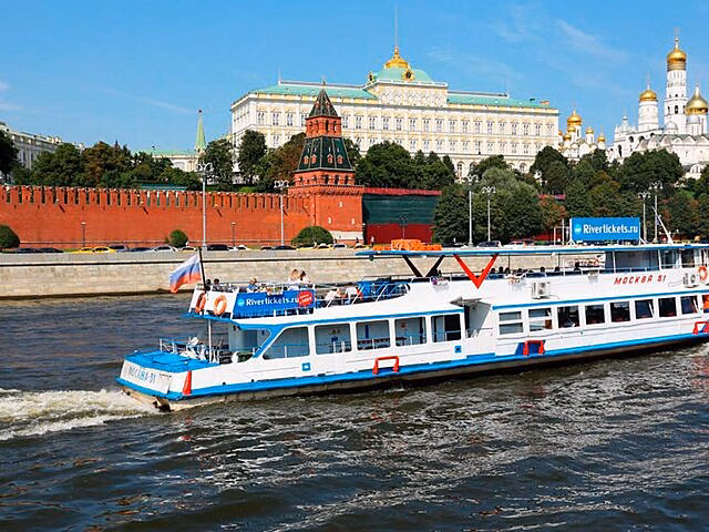 Специалисты начали ремонт пассажирского причала "Кутузовское" на западе Москвы