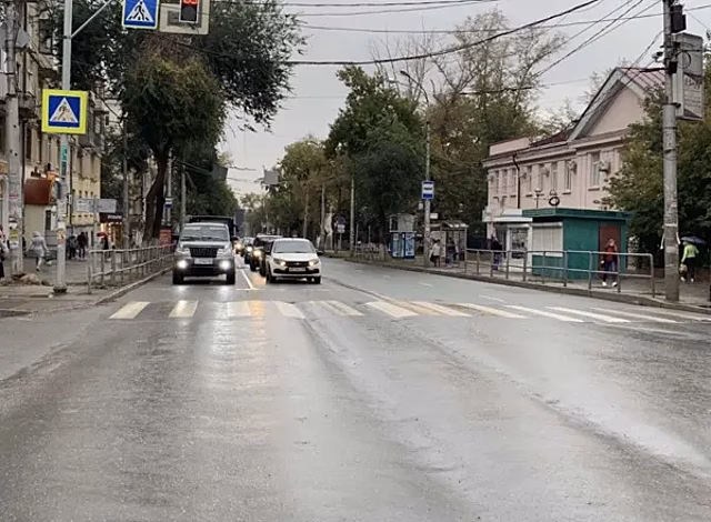 Стало известно, на каких самарских улицах в 2023 году отремонтируют тротуары