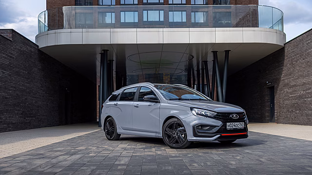 Самая дорогая Lada озадачила: за что просят такие деньги