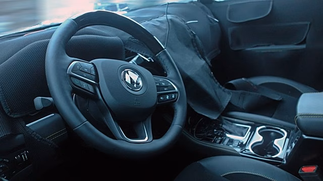 Jeep Grand Commander показал интерьер