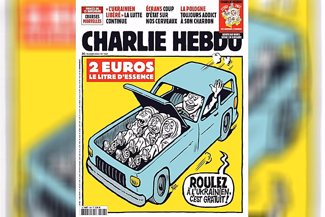 Charlie Hebdo предложил французам "прокатиться на украинцах" из-за цен на бензин