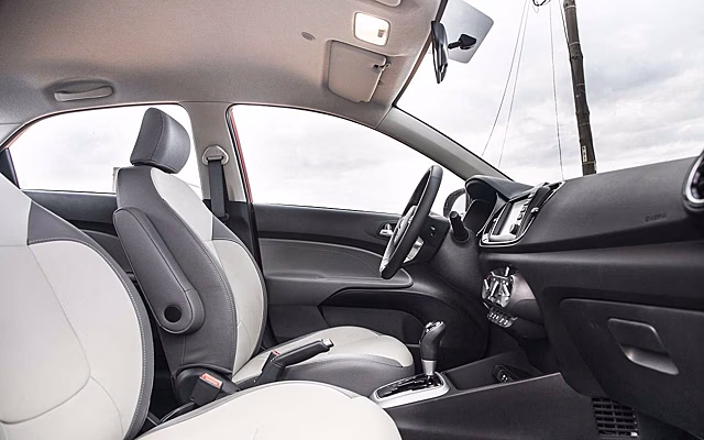 В России появилась альтернатива Lada Vesta из Кореи
