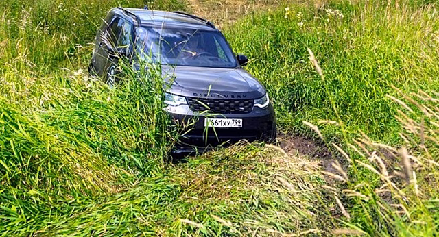 Тест-драйв обновленного внедорожника Land Rover Discovery