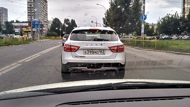 Серийный универсал LADA Vesta SW Cross уже на дорогах Тольятти