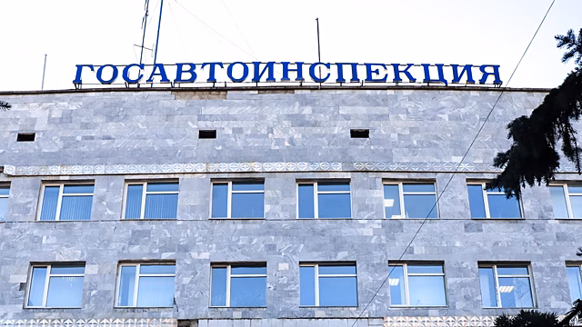 Пьяный иркутянин приехал в ГИБДД, чтобы поставить авто на учет