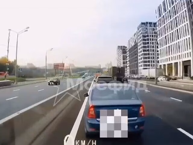 Водитель намеренно преградил путь машине скорой помощи в Одинцове