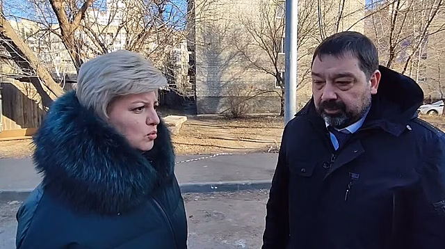 Глава Саратова Мокроусова выехала на место коммунальной аварии на 2-й Садовой